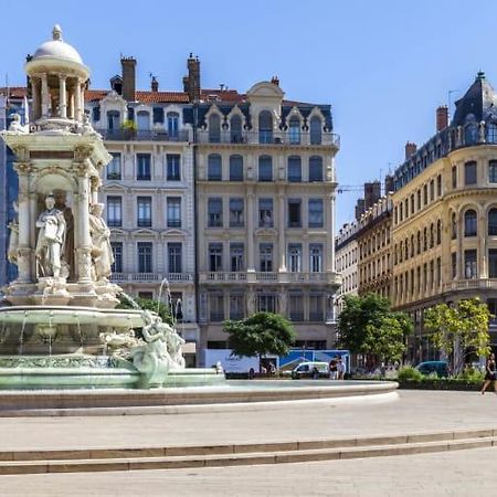 Guestready - 1-Br, 5 Minutes From Train Station Lägenhet Lyon Exteriör bild