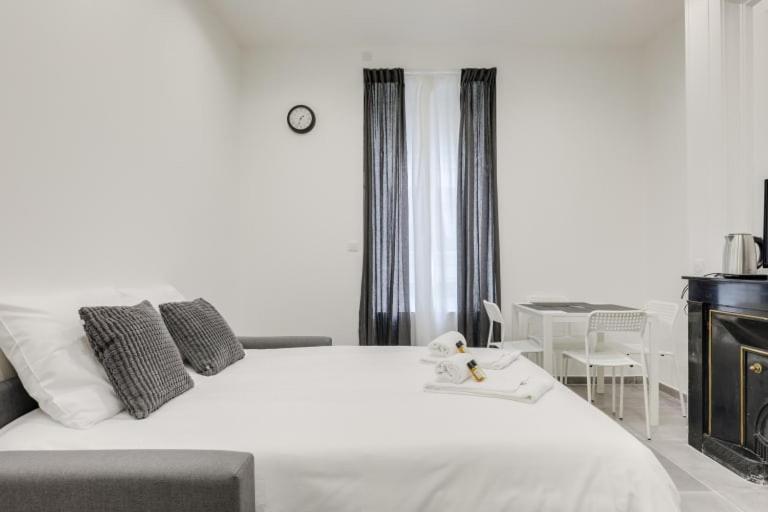 Guestready - 1-Br, 5 Minutes From Train Station Lägenhet Lyon Exteriör bild